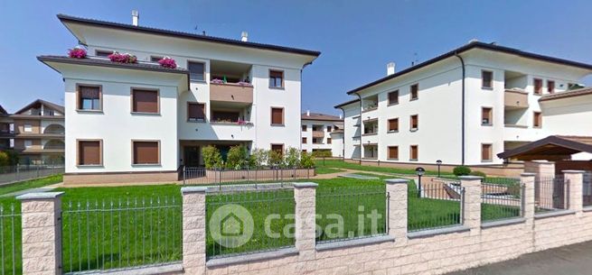 Appartamento in residenziale in Via U. Foscolo