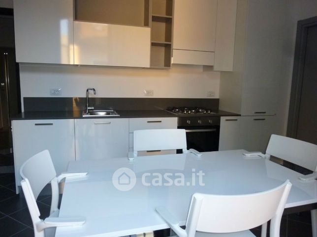 Appartamento in residenziale in Via Monte Peralba 5