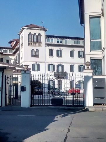 Appartamento in residenziale in Via Egidio Folli 27