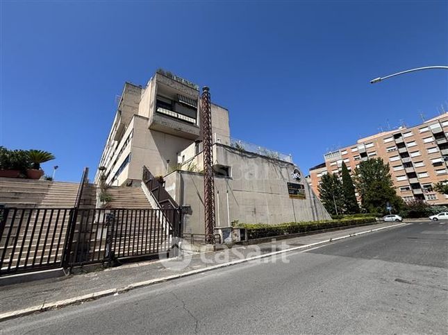 Ufficio in commerciale in Viale dei Caduti per la Resistenza