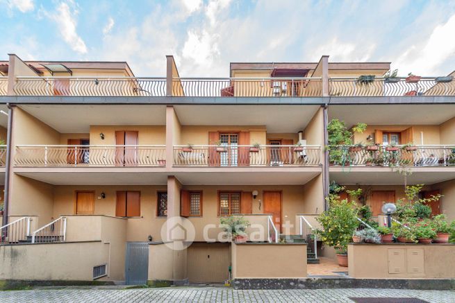 Villetta a schiera in residenziale in Via del Fosso dell'Acqua Mariana 85