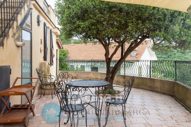 Appartamento in residenziale in Via alla Costa
