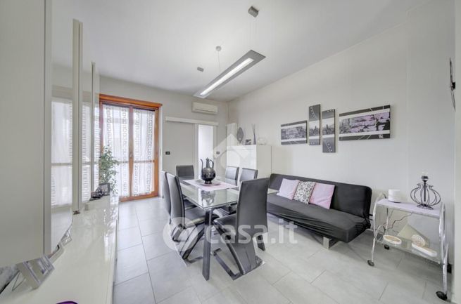 Appartamento in residenziale in Via Giuseppe Giacosa 10