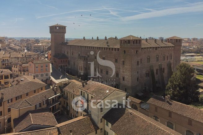 Appartamento in residenziale in Via Carlo Tenca 1