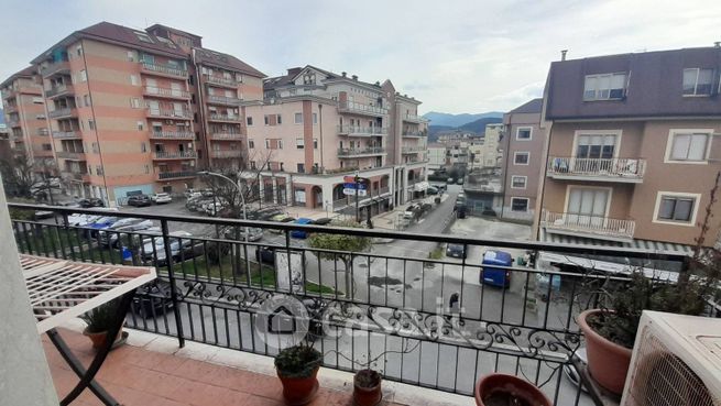 Appartamento in residenziale in Via Molise 89