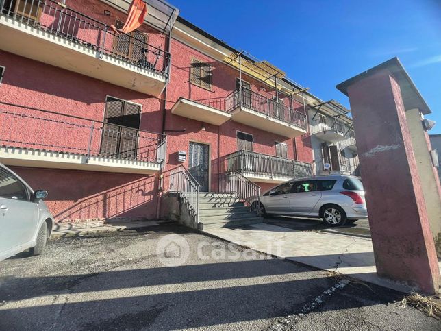 Appartamento in residenziale in Strada Tirabrasse