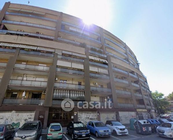 Ufficio in commerciale in Via Francesco Tovaglieri 382 -391