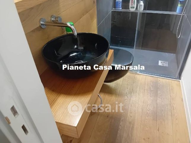 Casa indipendente in residenziale in Via Roma