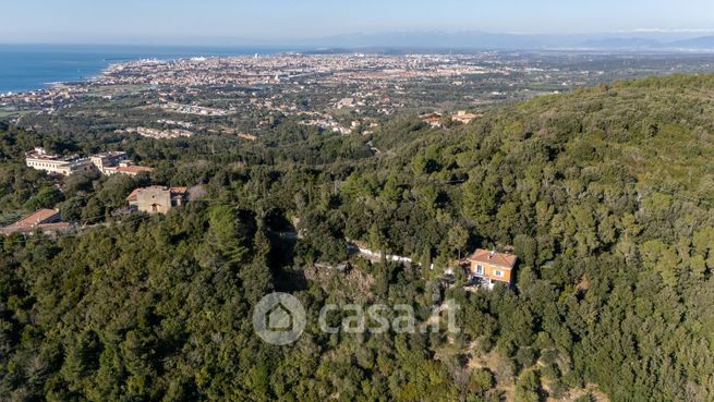 Casa indipendente in residenziale in Via delle Vignacce 30