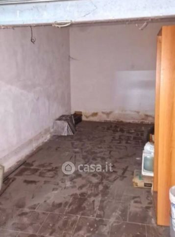 Box/posto auto in residenziale in Viale delle Provincie
