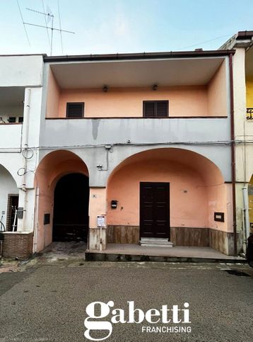 Casa indipendente in residenziale in Via Duca degli Abruzzi