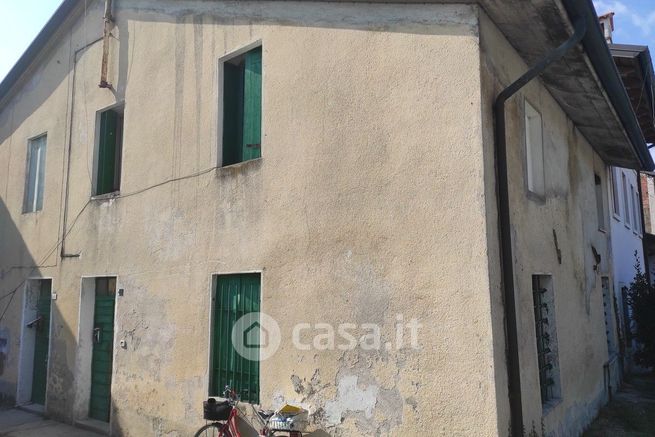 Casa indipendente in residenziale in Via Leonardo da Vinci 2