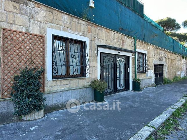 Appartamento in residenziale in Viale del Poggio Fiorito 71