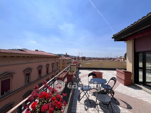 Attico/mansarda in residenziale in Via Farini