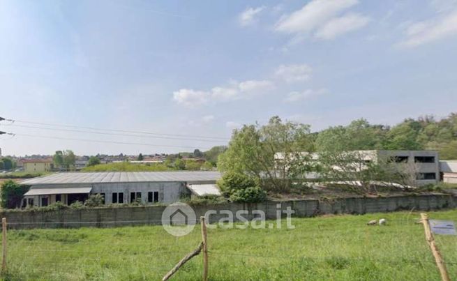 Capannone in commerciale in Via Vittorio Emanuele II