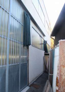 Capannone in commerciale in Via Verga