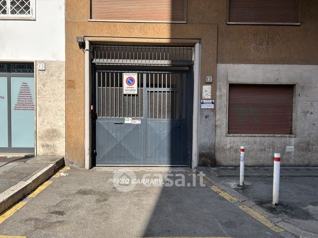 Box/posto auto in residenziale in Via Francesco Maurolico 13