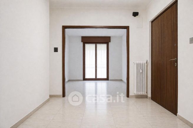 Appartamento in residenziale in Via Aurelio Nicolodi
