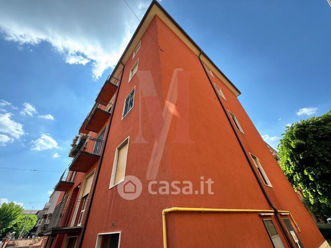 Appartamento in residenziale in Via Parisio