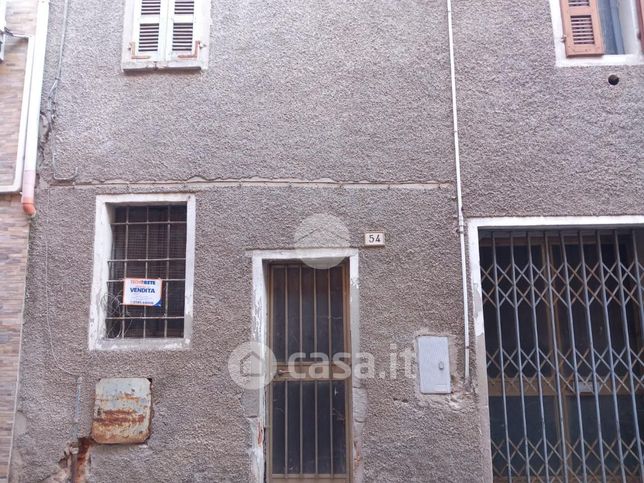 Casa bi/trifamiliare in residenziale in Strada Creta 54