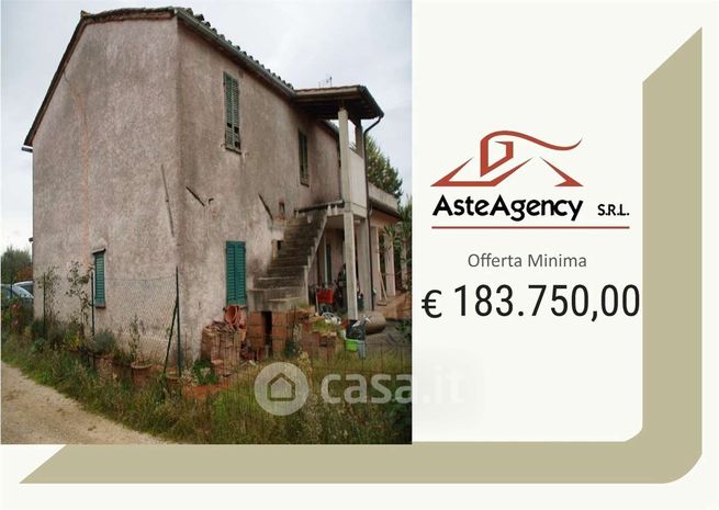 Casa indipendente in residenziale in Via Petrarca 50