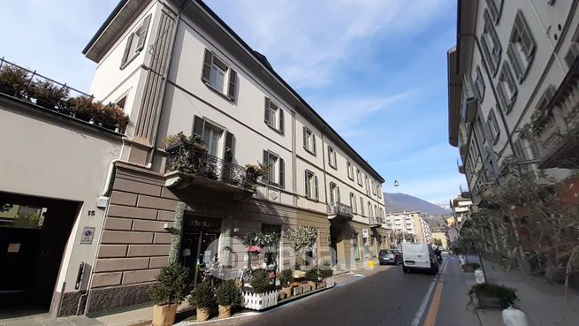 Appartamento in residenziale in Via Trieste 19