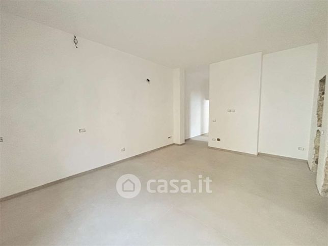 Appartamento in residenziale in Via Dante Alighieri