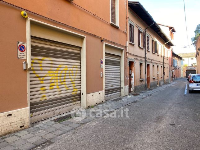 Garage/posto auto in residenziale in Strada Maggiore