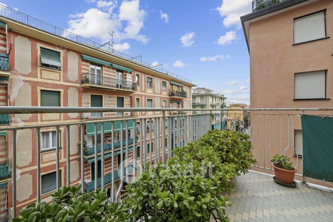 Appartamento in residenziale in Via Luigi Bozzo 45