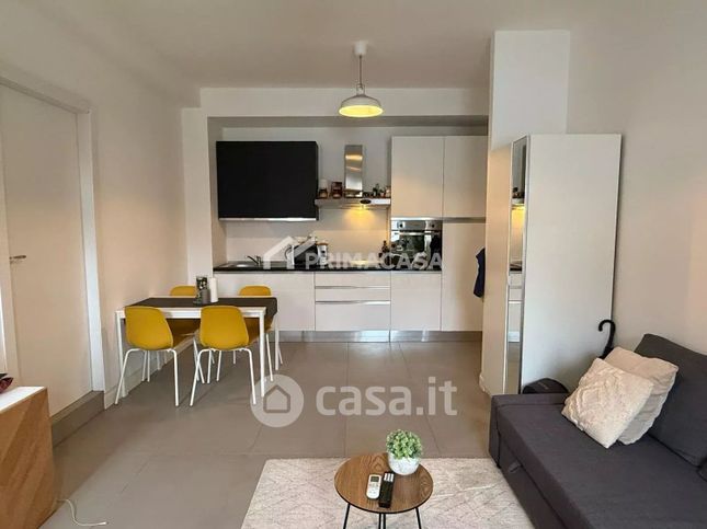 Appartamento in residenziale in Via Lazzaro Papi 18