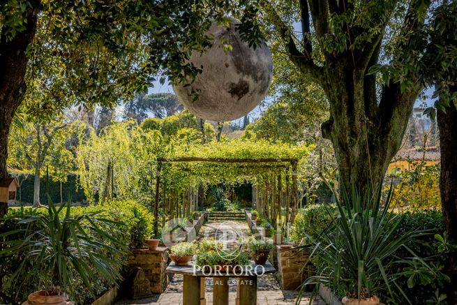 Appartamento in residenziale in Piazzale del Poggio Imperiale