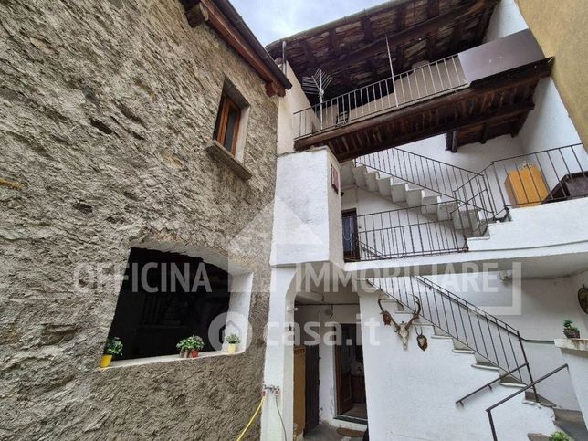 Casa bi/trifamiliare in residenziale in Via Beato Andrea