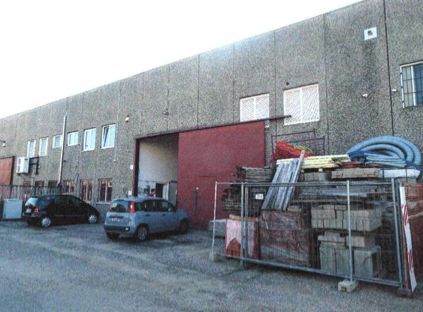 Capannone in commerciale in Via C. R. Darwin 35