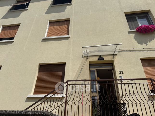 Appartamento in residenziale in Via Adamello 22