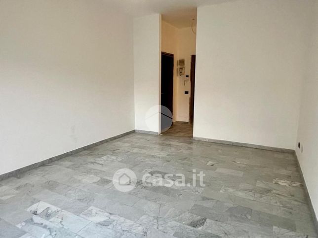 Appartamento in residenziale in Via Vigevanese 7