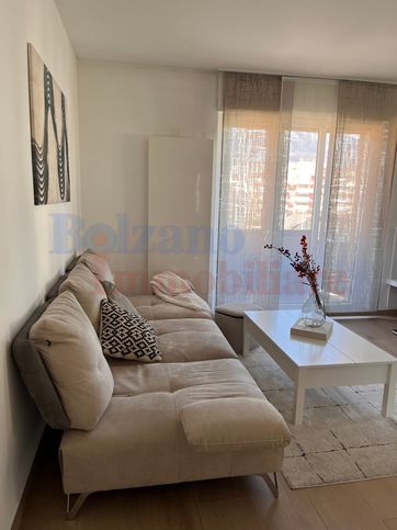 Appartamento in residenziale in Via Resia