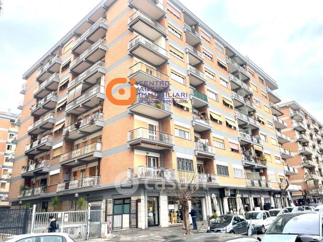 Appartamento in residenziale in Via Vestricio Spurinna