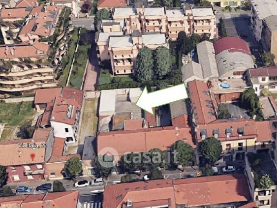 Box/posto auto in residenziale in Via Italia 20