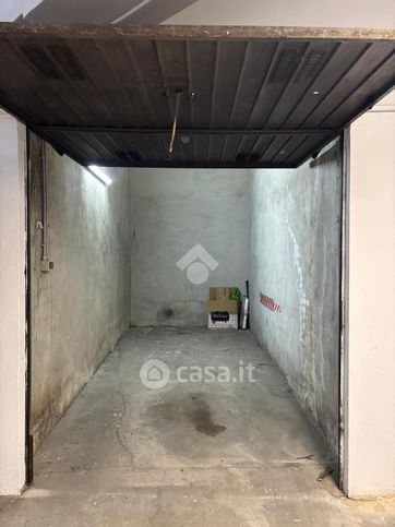 Box/posto auto in residenziale in Corso Orbassano 191