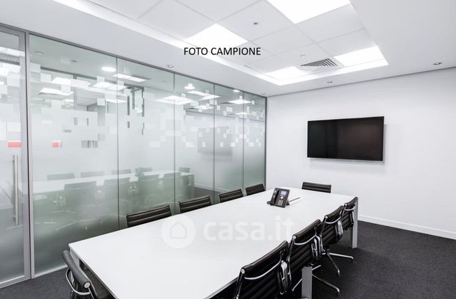 Ufficio in commerciale in Via Roma