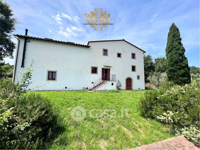 Casa indipendente in residenziale in Via Desiderio da Settignano