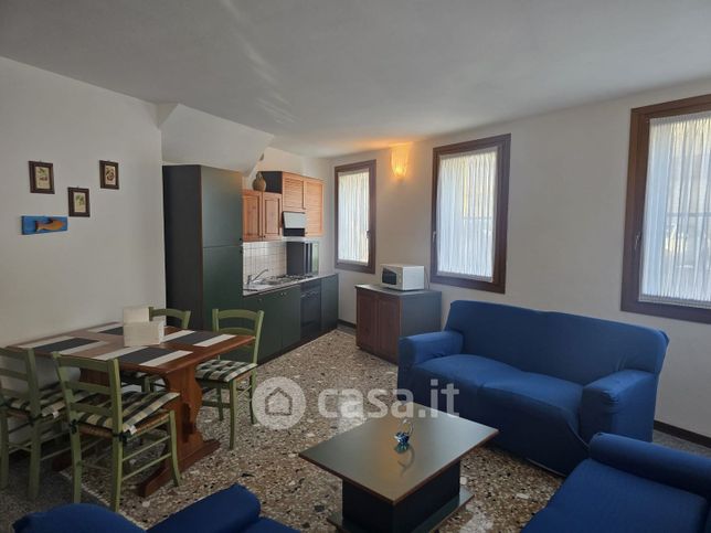 Appartamento in residenziale in Via Rivetta 1