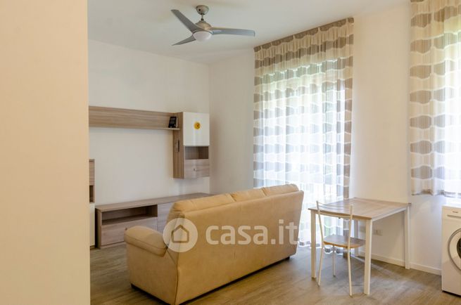 Appartamento in residenziale in Via Silvio Zambaldi 11