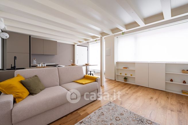 Appartamento in residenziale in Via Carlo D'Adda 1