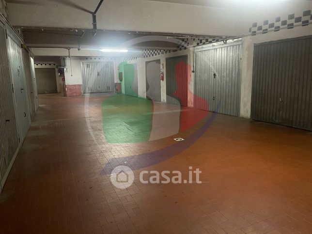 Garage/posto auto in residenziale in Via Luigi Pagliani 3