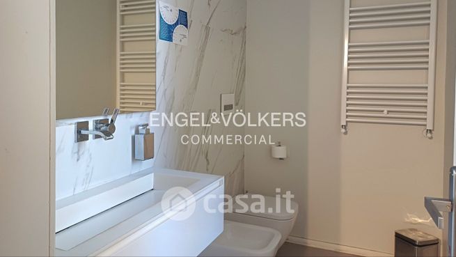 Ufficio in commerciale in Via Ghibellina 64