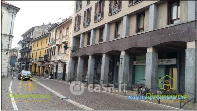 Capannone in commerciale in Via Giuseppe Garibaldi 1