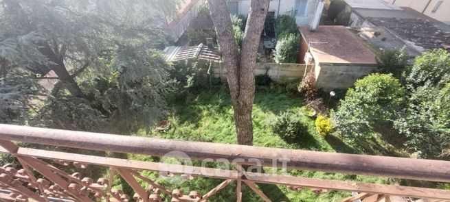 Villa in residenziale in Via Nazario Sauro