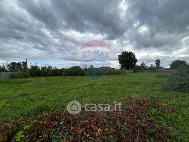 Terreno edificabile in residenziale in Via Valbregaglia