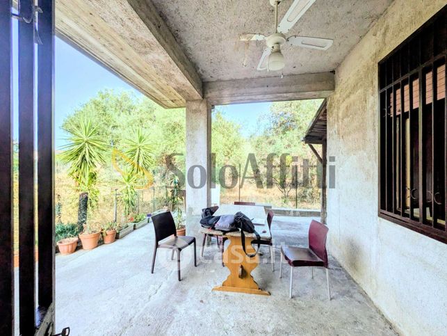 Casa indipendente in residenziale in